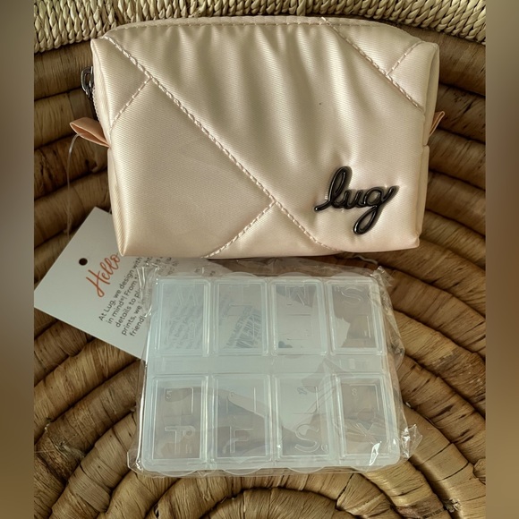 🌹⭐️ NWT Lug Choo Choo Mini Pill Box / Pouch in Metallic Rose Gold ⭐️🌹 - Picture 3 of 7